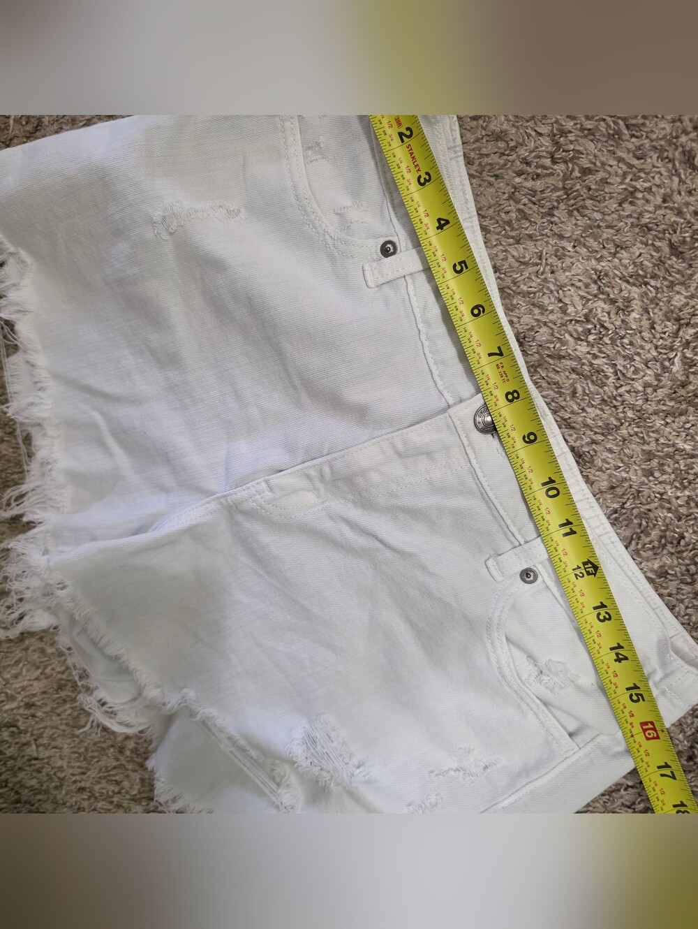 aerie White Distressed Frayed Hem Jean Shorts - Picture 6 of 6